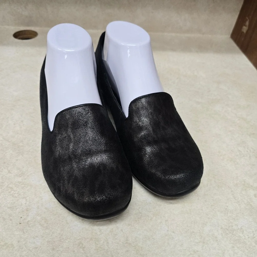 Dansko Fawna Black Distressed Metallic‎ Leather Loafers Flats Size 38 5601860200